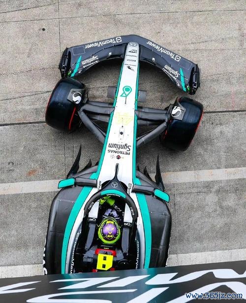 F1迈阿密站排位赛：维斯塔潘杆位 勒克莱尔第2