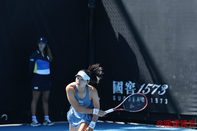 王雅繁逆势突围晋级澳网次轮